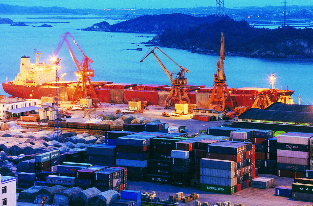 提高我國(guó)港口國(guó)監(jiān)督檢查質(zhì)量和水平，海事局在行動(dòng)