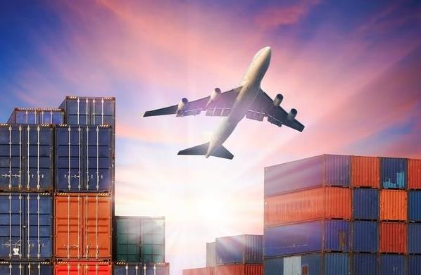 美國(guó)國(guó)際物流發(fā)展有哪些特點(diǎn)？面臨的挑戰(zhàn)是什么？