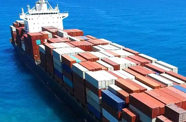 英國是如何通過優(yōu)質(zhì)服務(wù)和創(chuàng)新技術(shù)打造全球物流樞紐的？