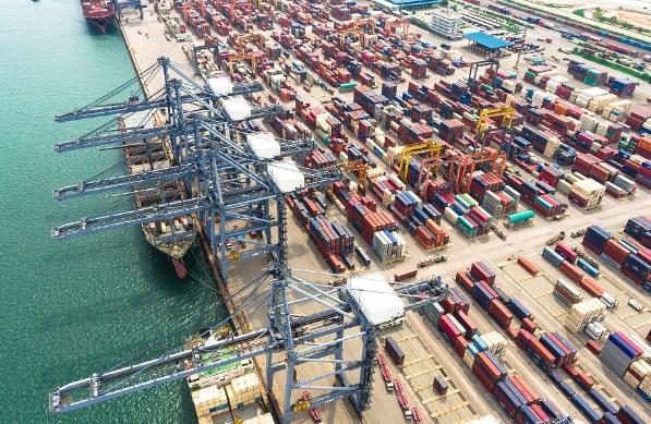 美國海運是美國國內(nèi)經(jīng)濟(jì)發(fā)展強大引擎，也是推動國際貿(mào)易的重要力量